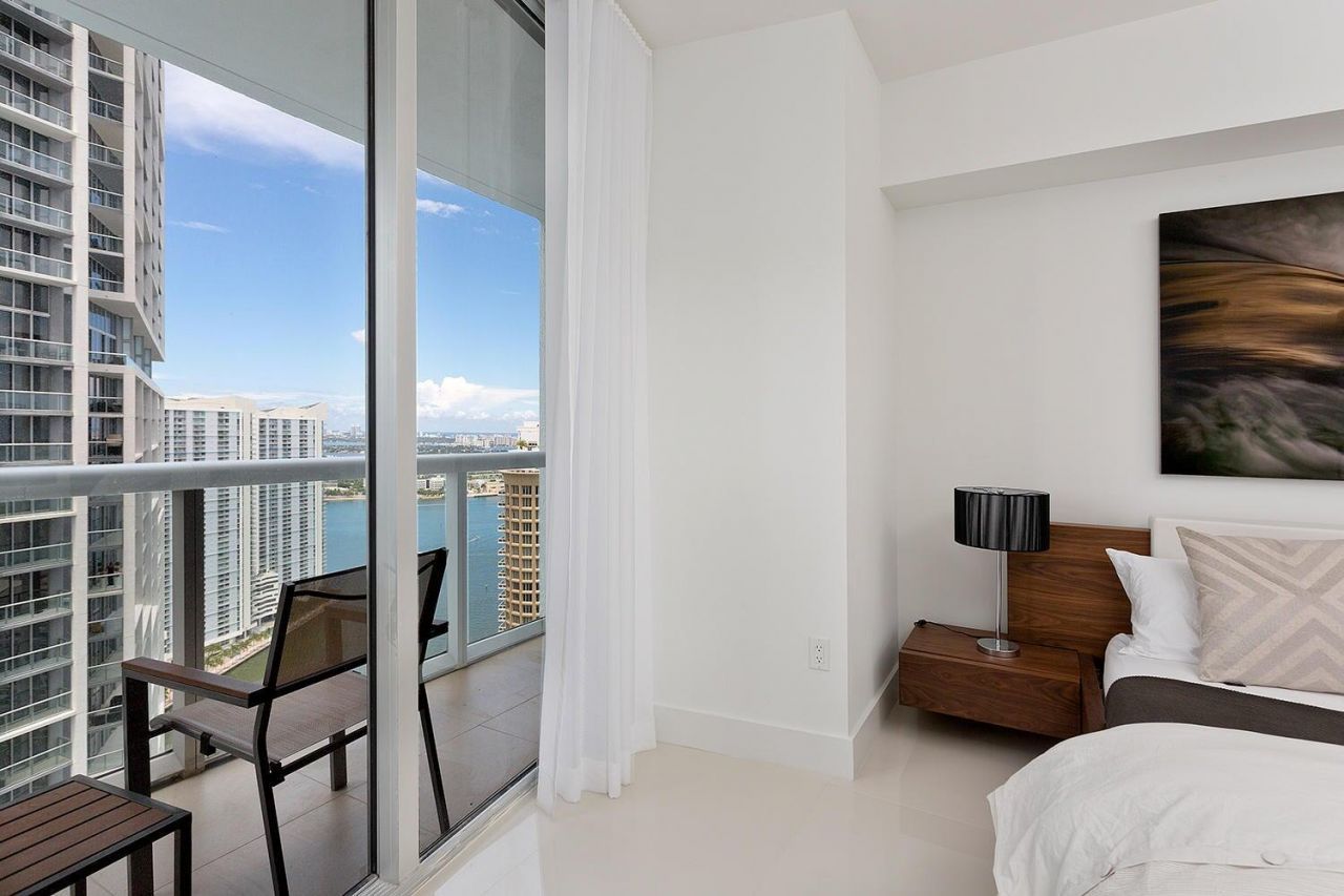 495 Brickell Avenue, Unit 4010, Miami, FL 33131 Photo