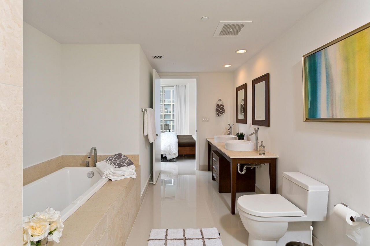 495 Brickell Avenue, Unit 4010, Miami, FL 33131 Photo