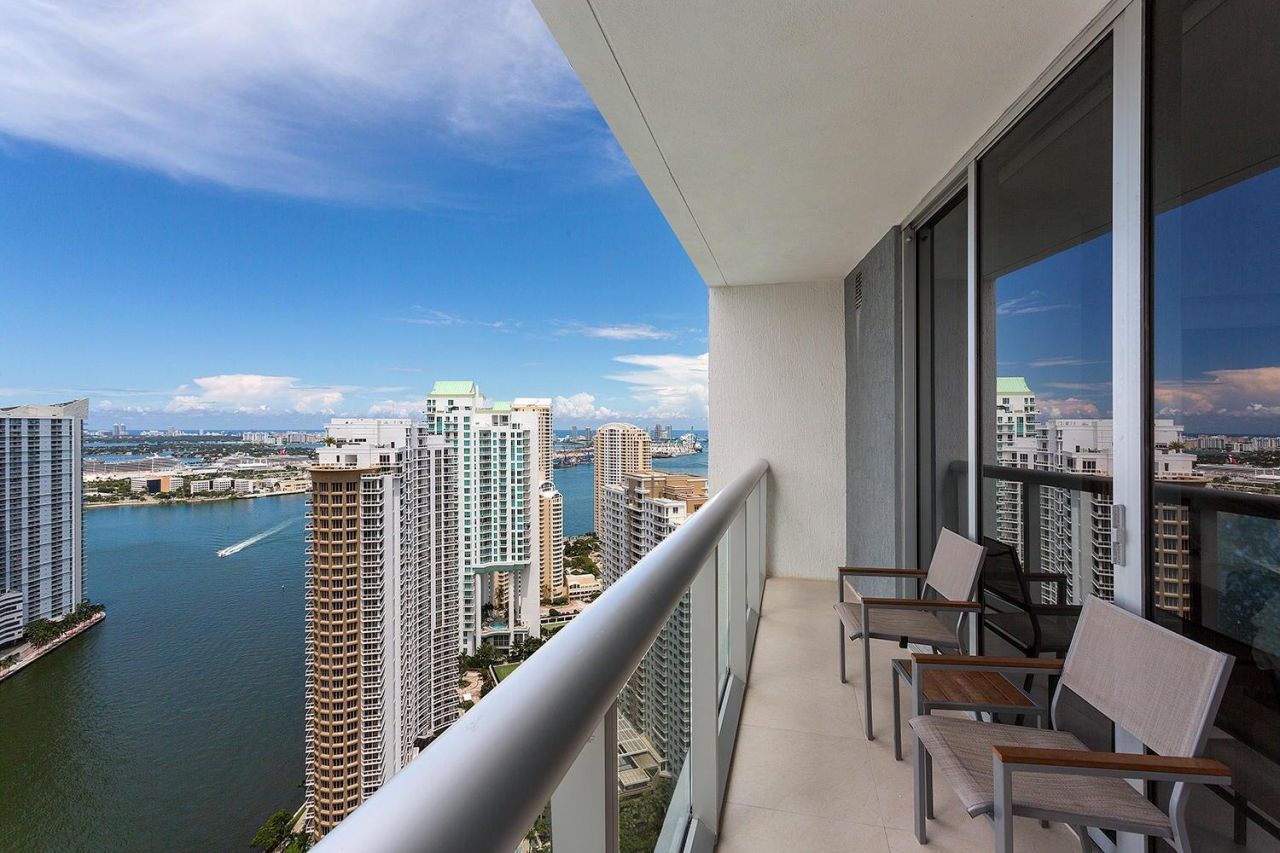 495 Brickell Avenue, Unit 4010, Miami, FL 33131 Photo