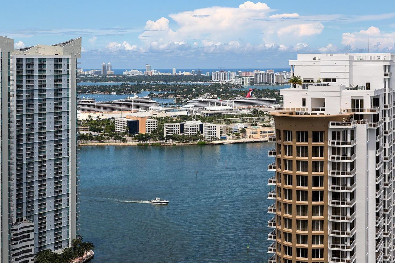 495 Brickell Avenue, Unit 4010, Miami, FL 33131 Photo