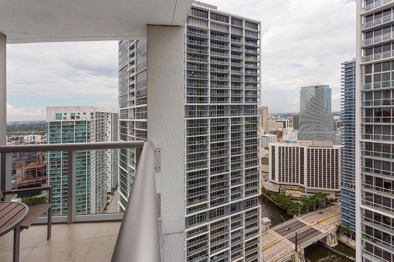 495 Brickell Avenue, Unit 4010, Miami, FL 33131 Photo