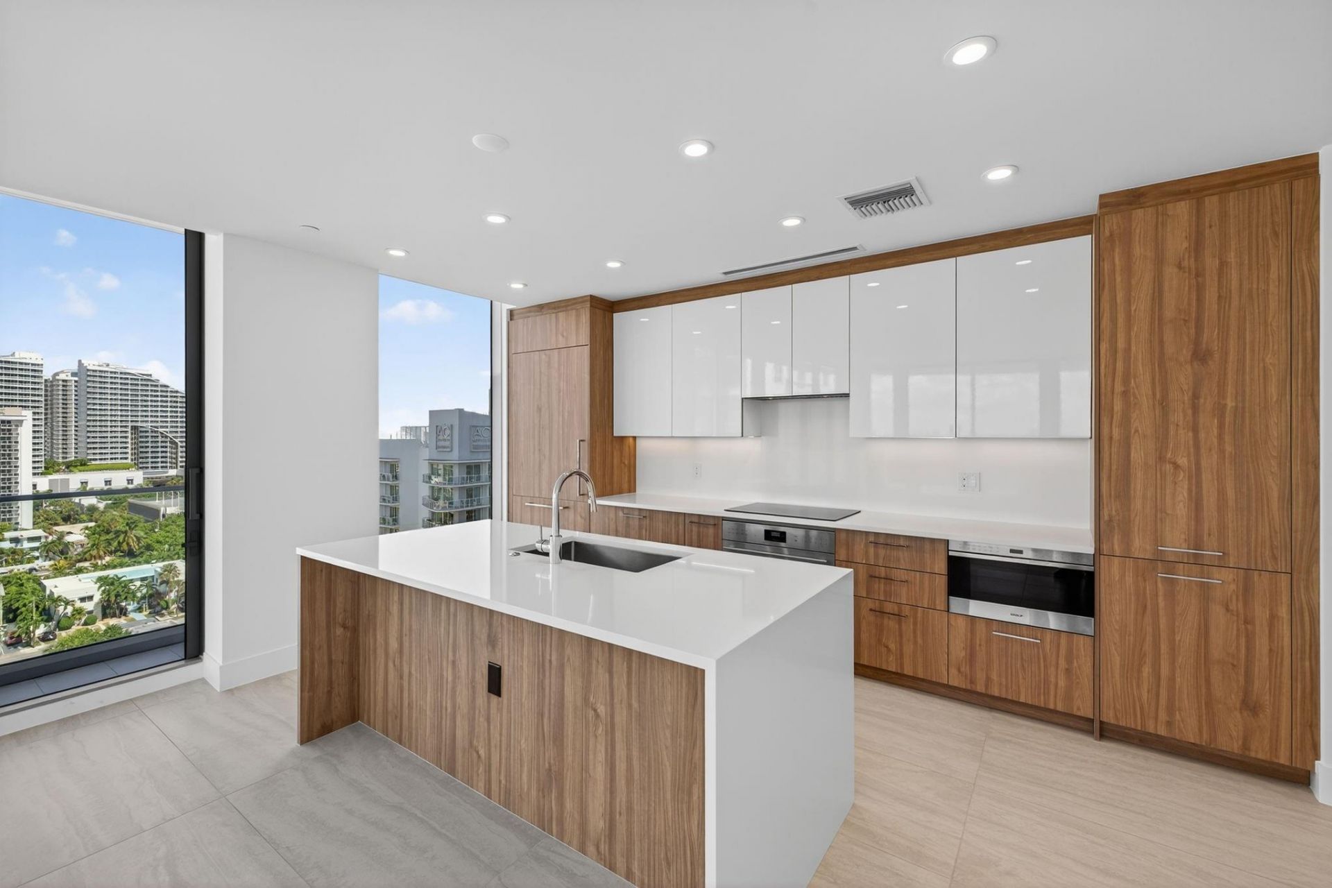 153 N Seabreeze Boulevard, Unit 1004-S, Fort Lauderdale, FL 33304 Photo