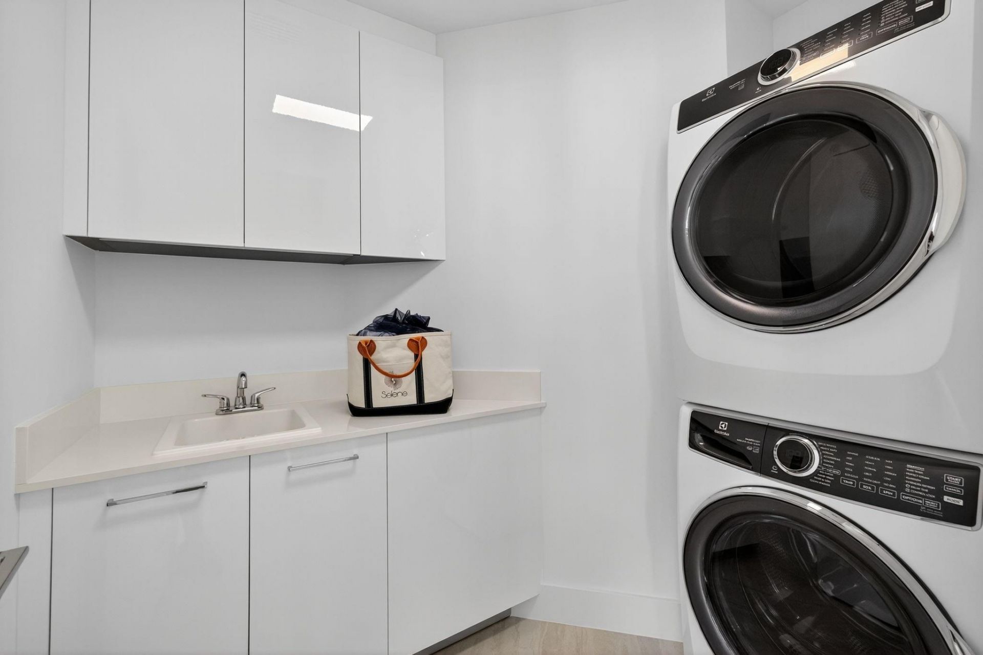 153 N Seabreeze Boulevard, Unit 1004-S, Fort Lauderdale, FL 33304 Photo