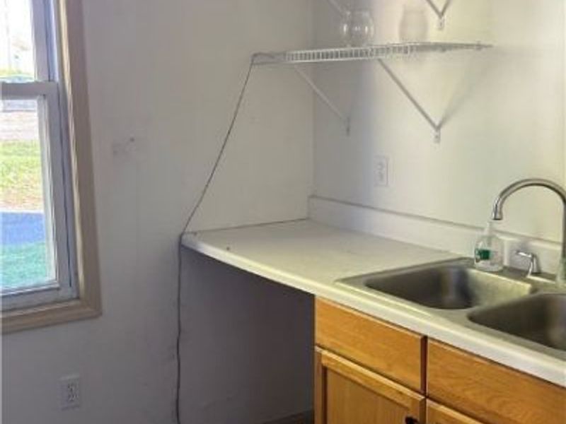 139 N Walnut Street, East Palestine, OH 44413 Photo 23