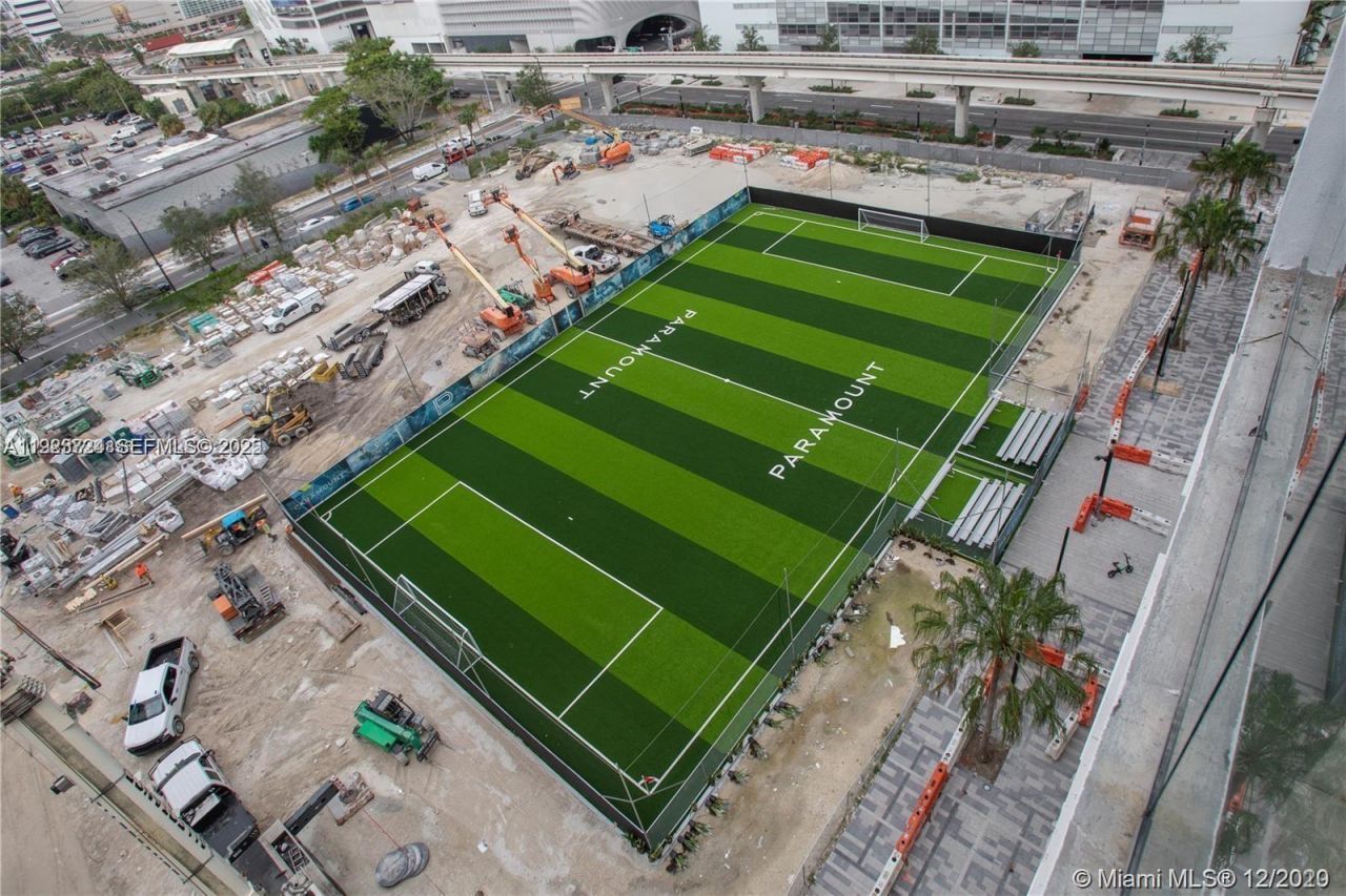 851 NE 1st Ave, Unit 4911, Miami, FL 33132 Photo