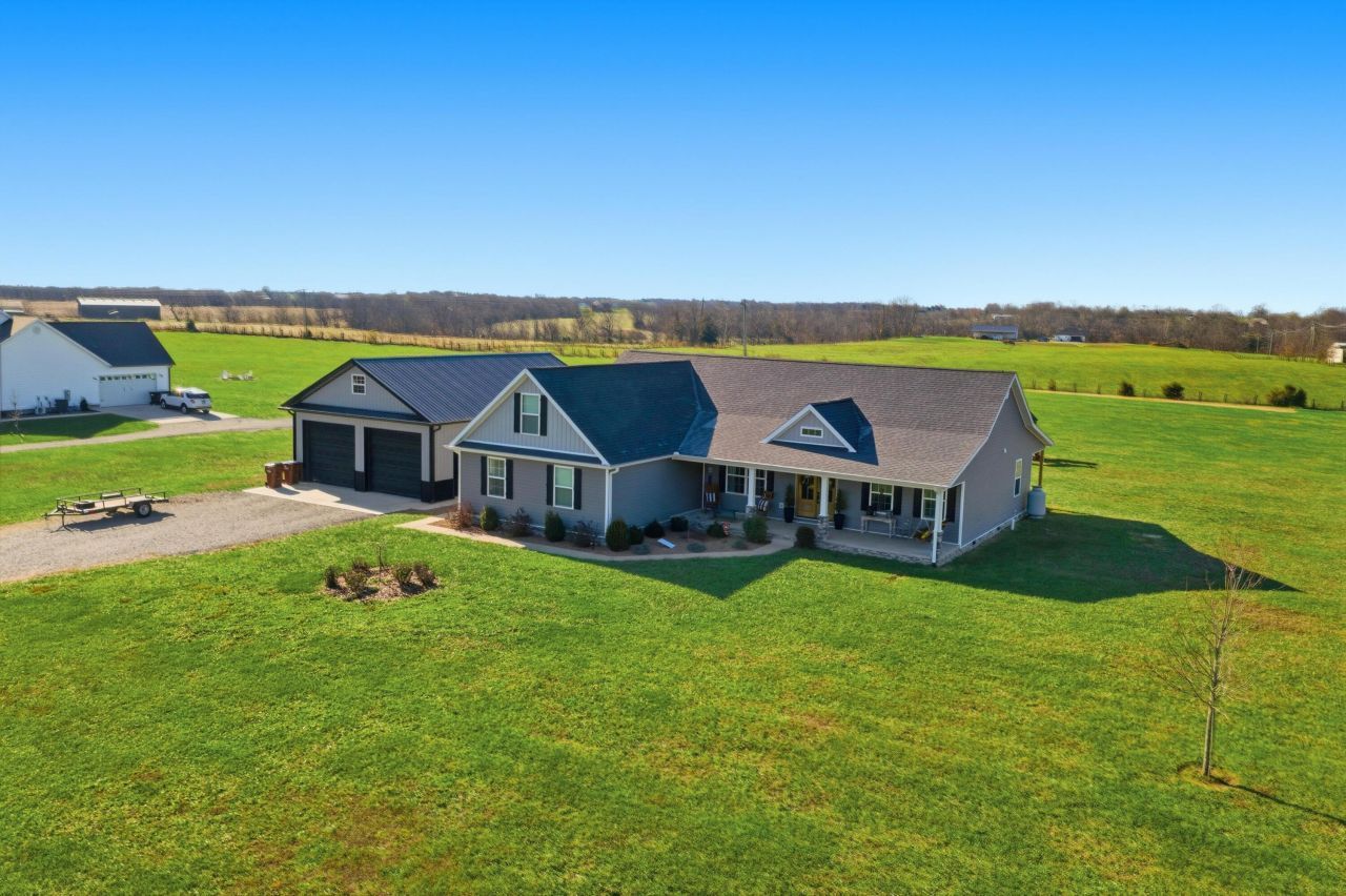 743 Garriott Lane, Harrodsburg, KY 40330