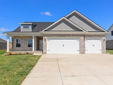 126 Zane Lane, Nicholasville, KY 40356