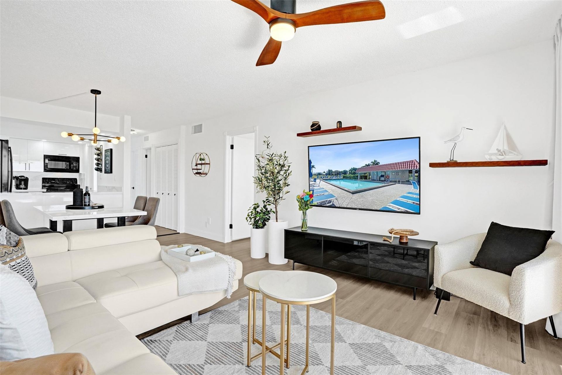 8900 Washington Boulevard, Unit PH11, Hollywood, FL 33025 Photo