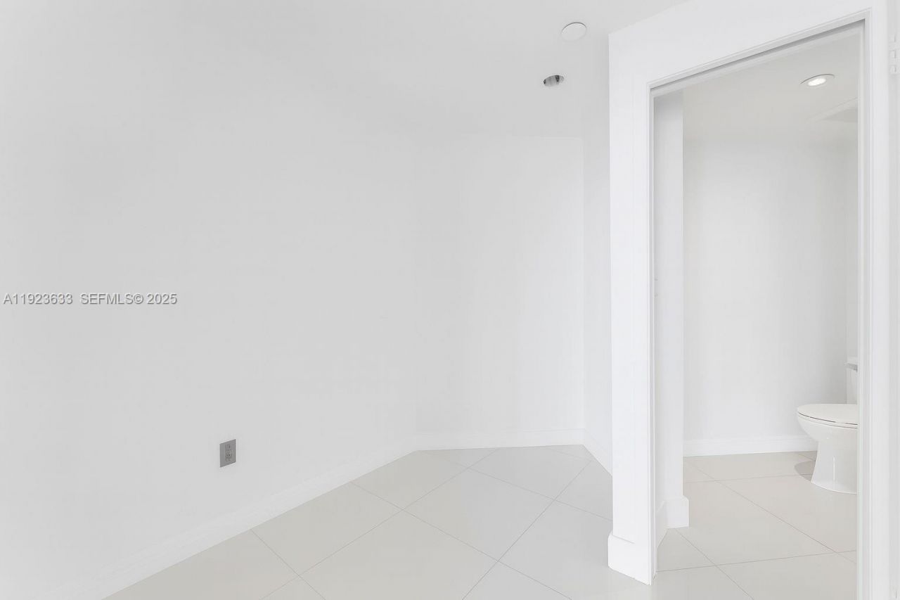 19500 Turnberry Way, Unit 7D, Aventura, FL 33180 Photo