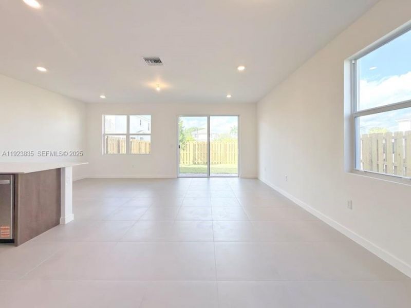 196 NE 13th Ter, Homestead, FL 33033 Photo