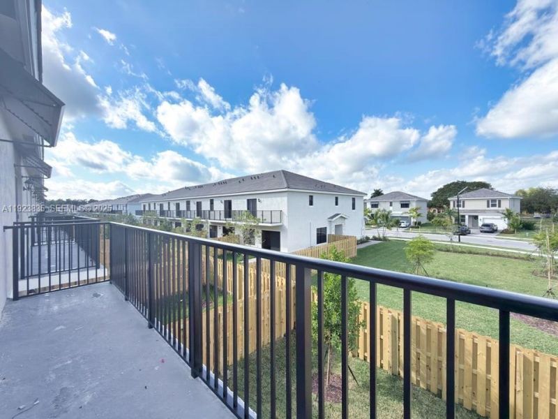 196 NE 13th Ter, Homestead, FL 33033 Photo