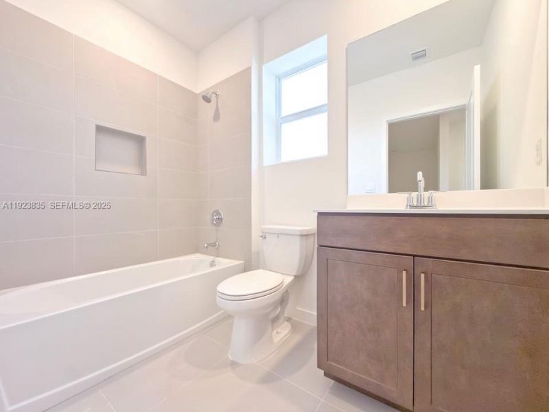 196 NE 13th Ter, Homestead, FL 33033 Photo