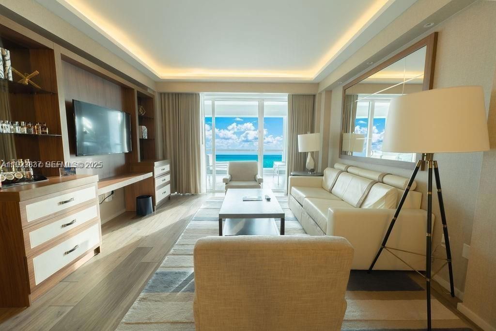 551 N Fort Lauderdale Beach Blvd, Unit R204, Fort Lauderdale, FL 33304 Photo