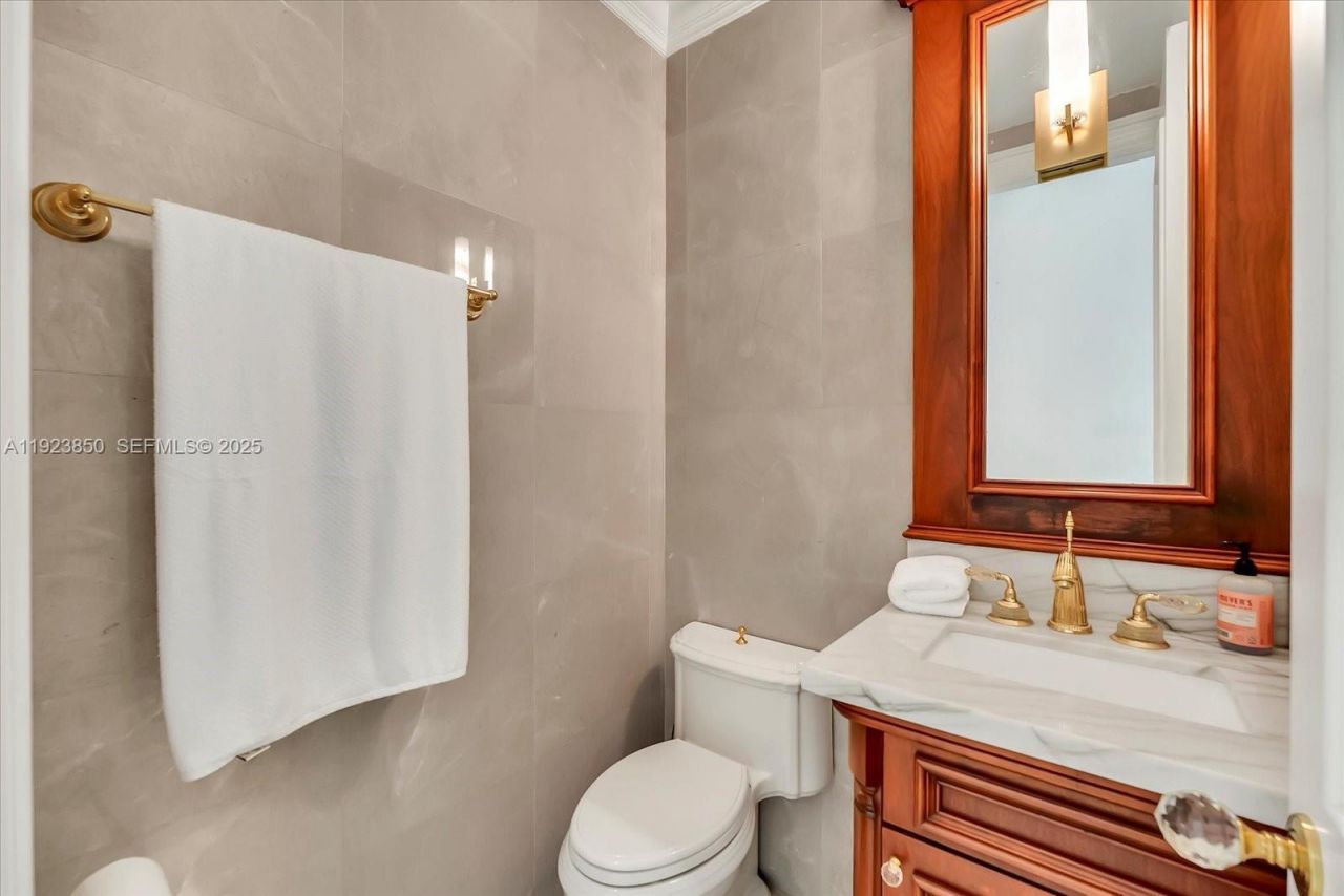 18611 SW 122nd St, Miami, FL 33196 Photo