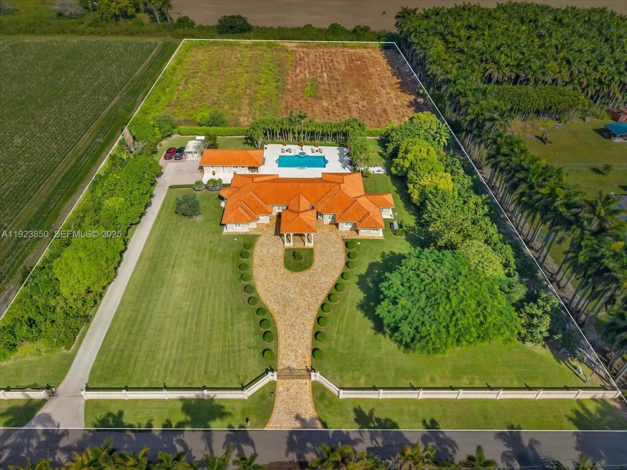 18611 SW 122nd St, Miami, FL 33196 Photo