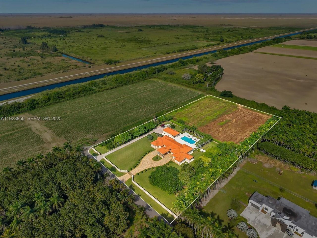 18611 SW 122nd St, Miami, FL 33196 Photo