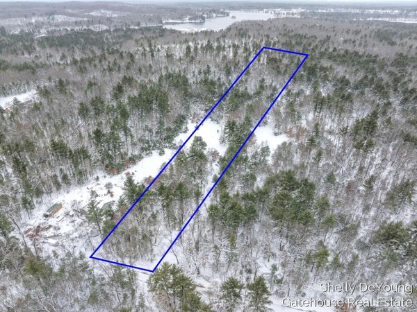 6007 S Cypress Avenue, Newaygo, MI 49337