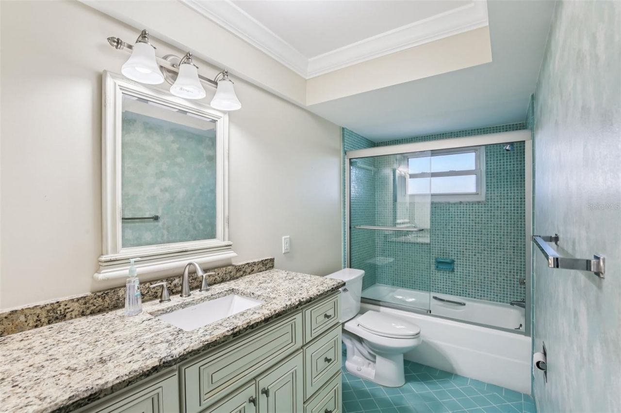 5108 Brittany Drive S, Unit 805, Saint Petersburg, FL 33715 Photo