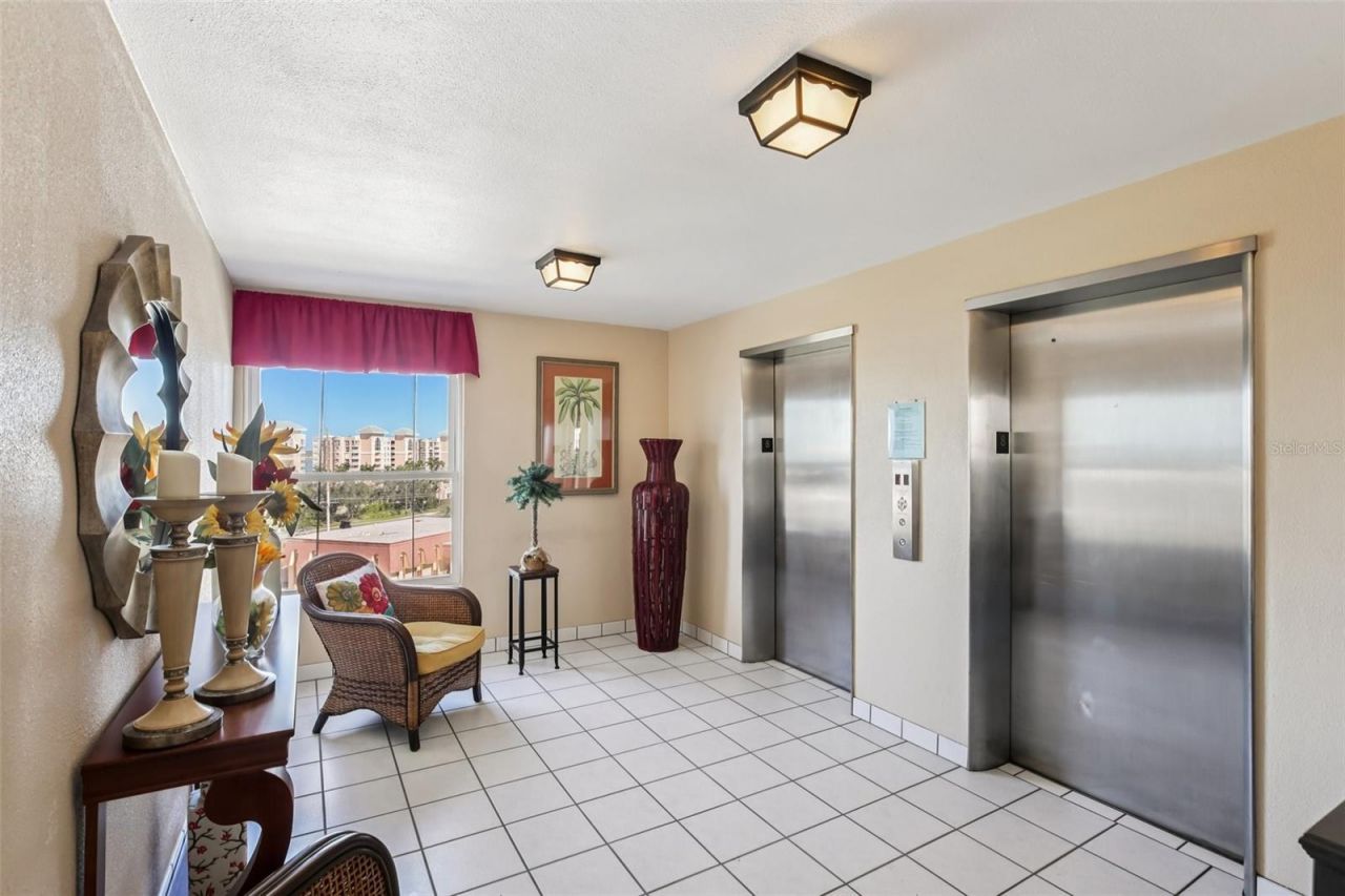 5108 Brittany Drive S, Unit 805, Saint Petersburg, FL 33715 Photo