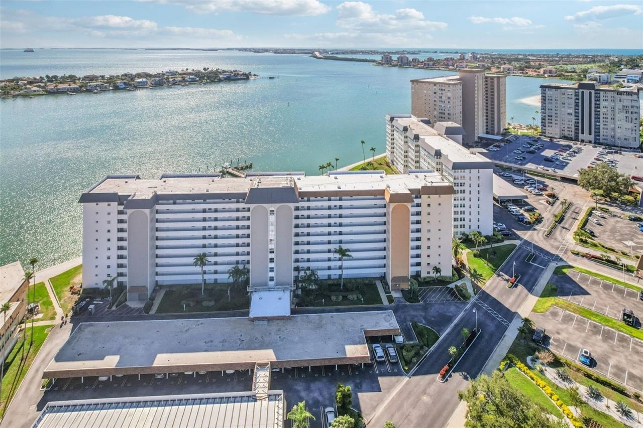 5108 Brittany Drive S, Unit 805, Saint Petersburg, FL 33715 Photo