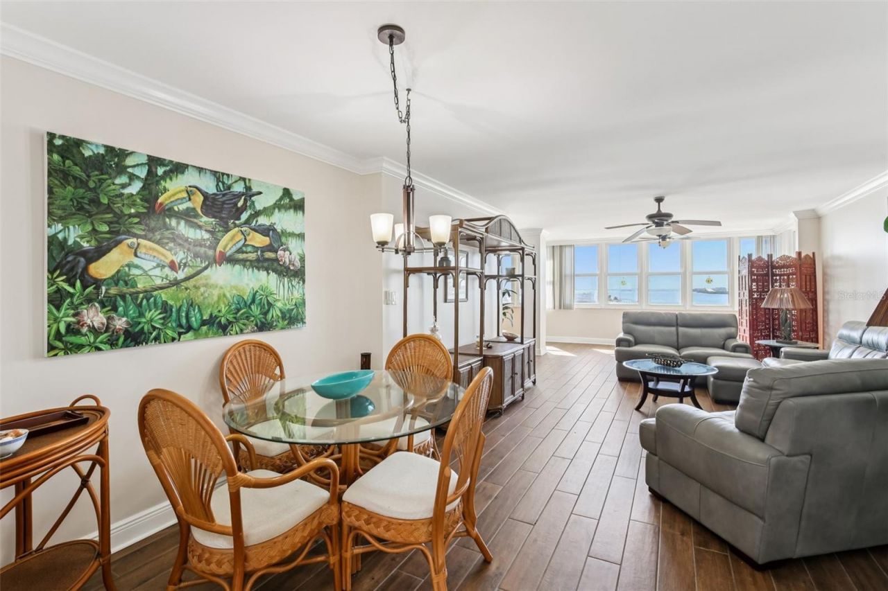 5108 Brittany Drive S, Unit 805, Saint Petersburg, FL 33715 Photo