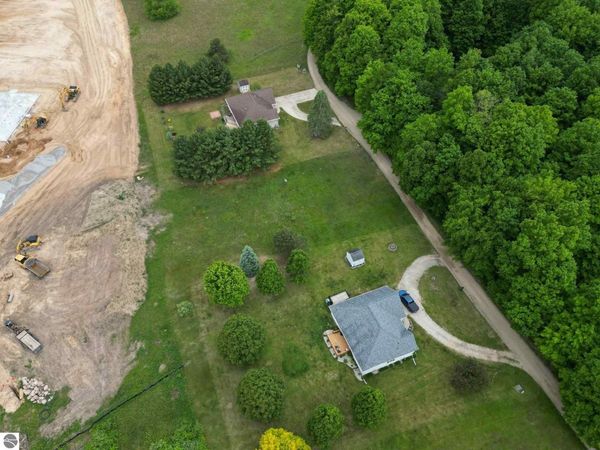 Juniper Drive, Farwell, MI 48622