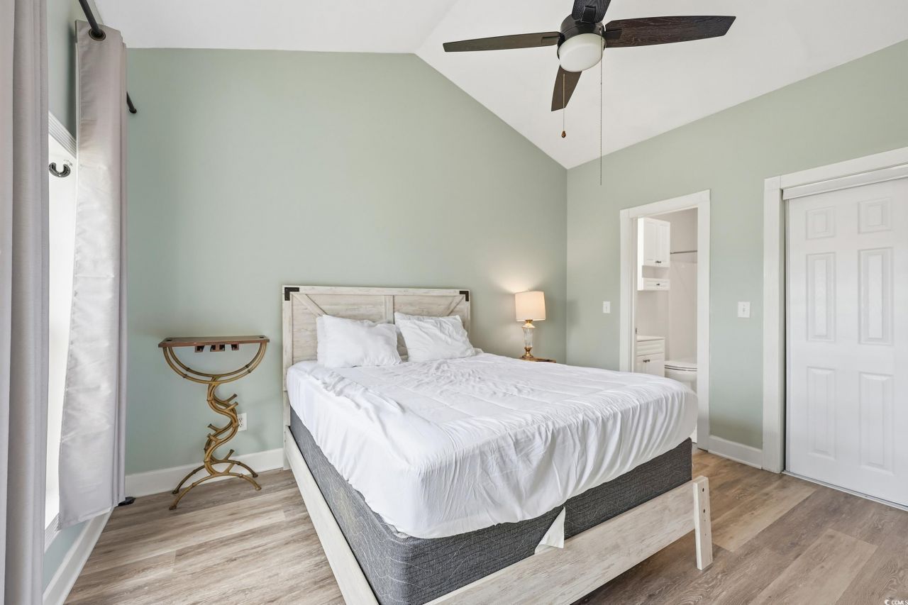 4251 Hibiscus Dr. Photo 13