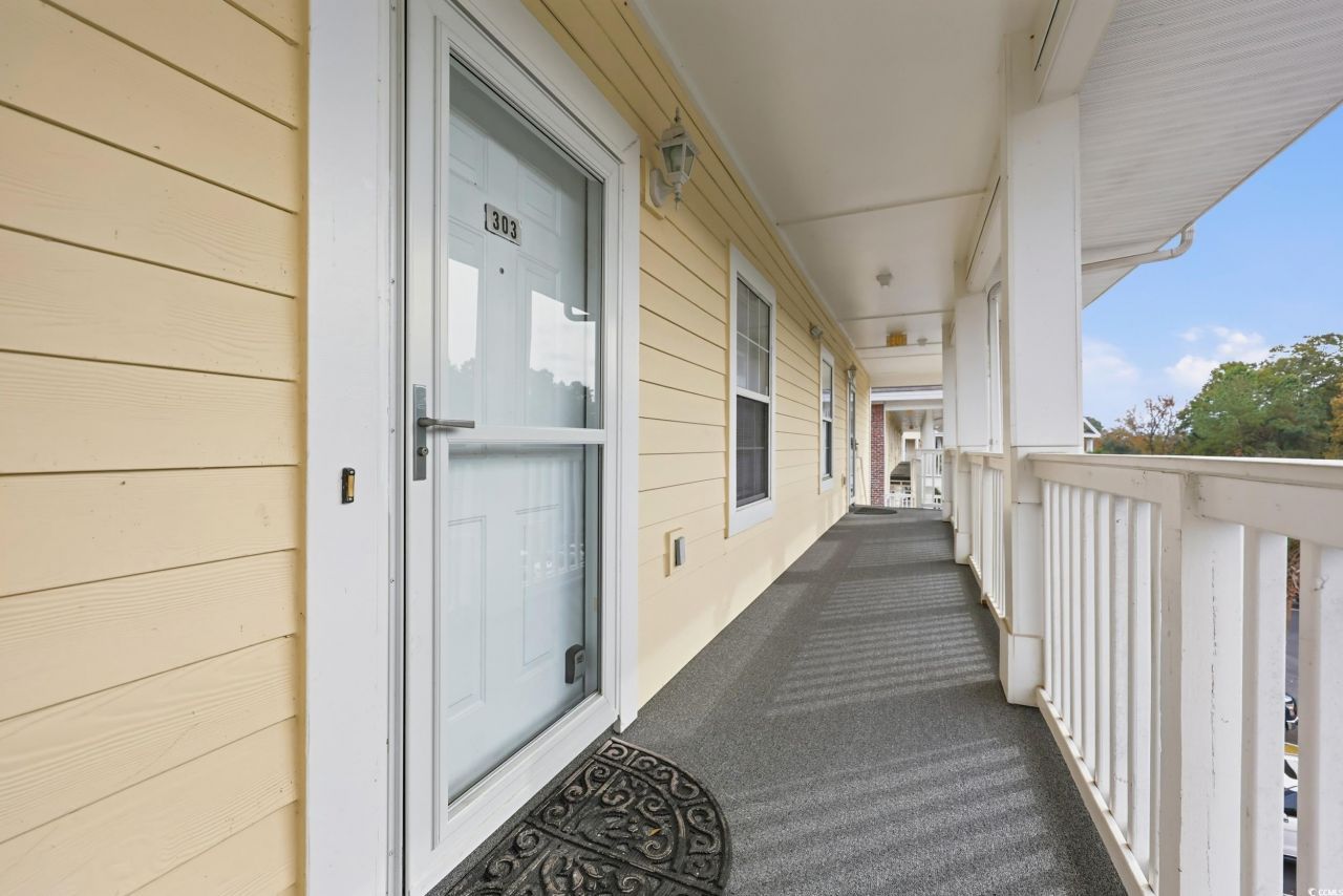 4251 Hibiscus Dr. Photo 4