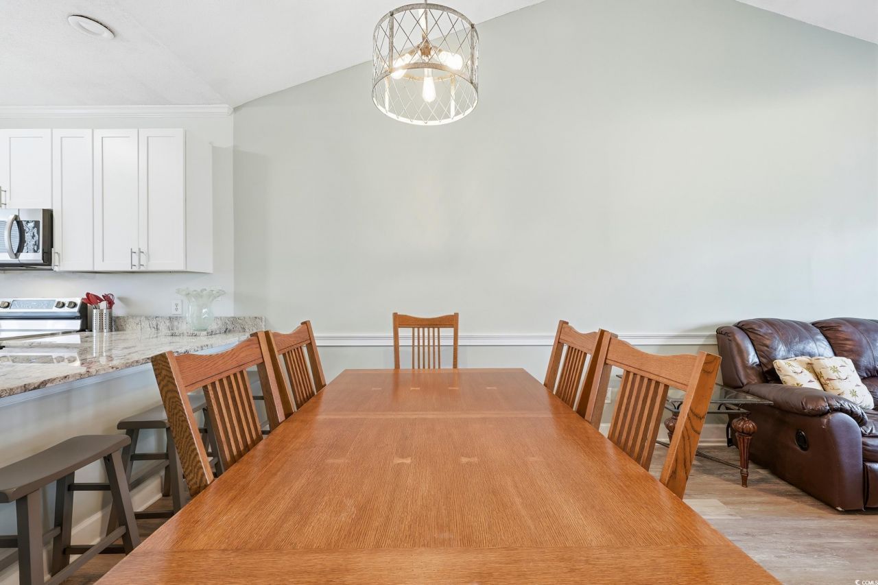 4251 Hibiscus Dr. Photo 8