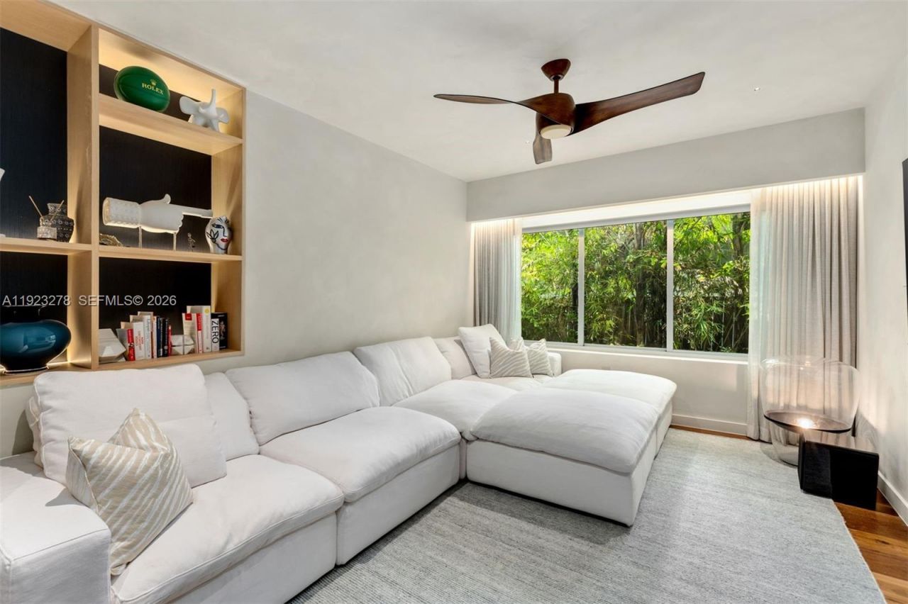 1668 Tigertail Ave, Miami, FL 33133 Photo