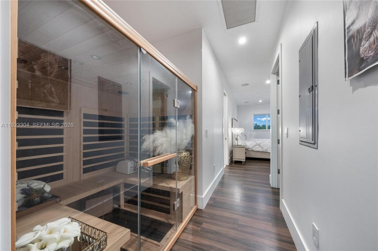 12401 SW 45th St, Miami, FL 33175 Photo