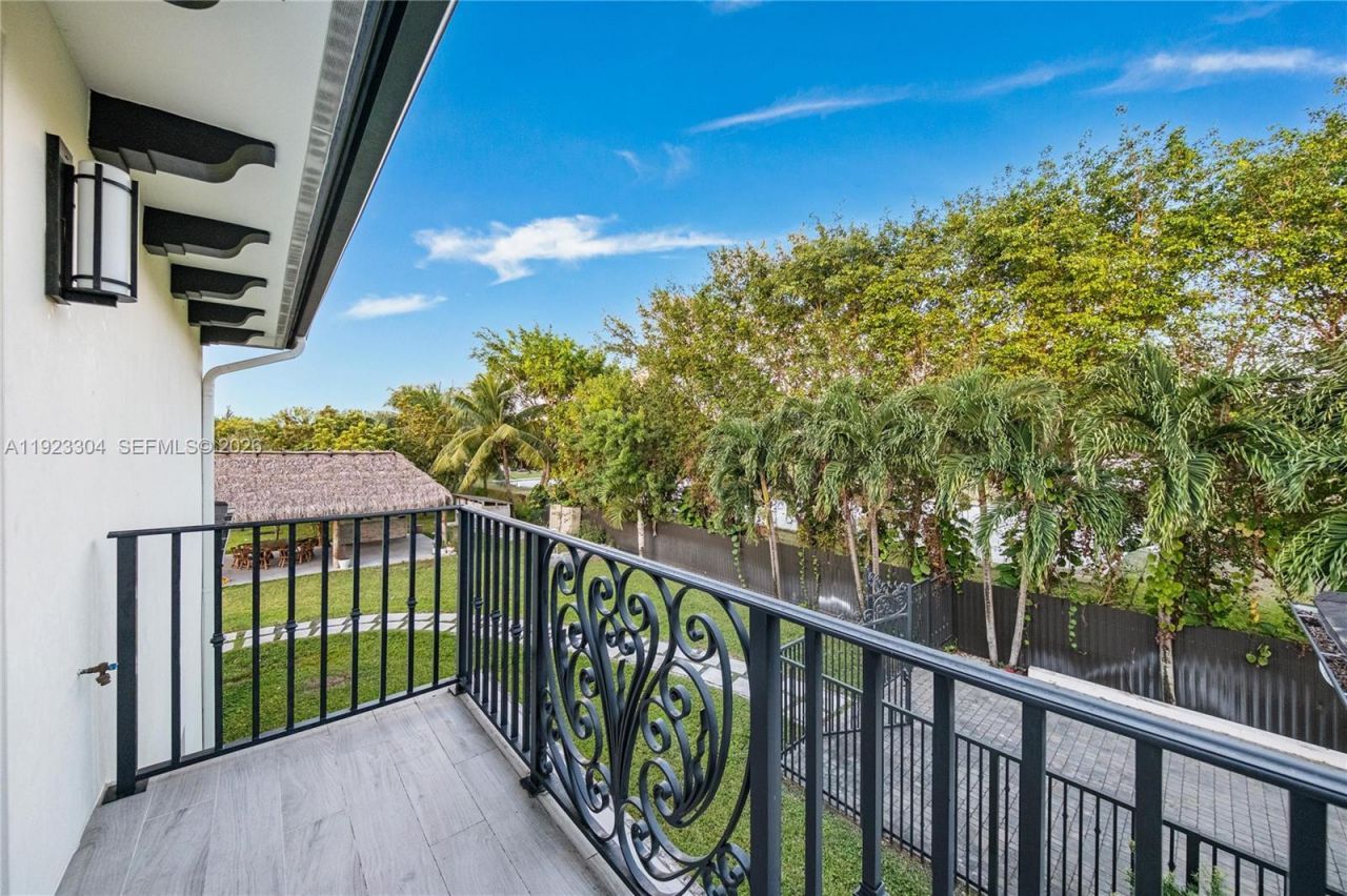 12401 SW 45th St, Miami, FL 33175 Photo