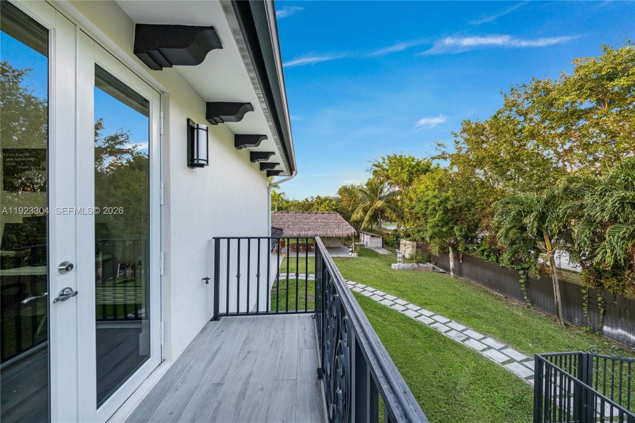 12401 SW 45th St, Miami, FL 33175 Photo