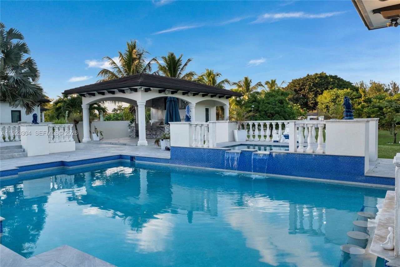 12401 SW 45th St, Miami, FL 33175 Photo