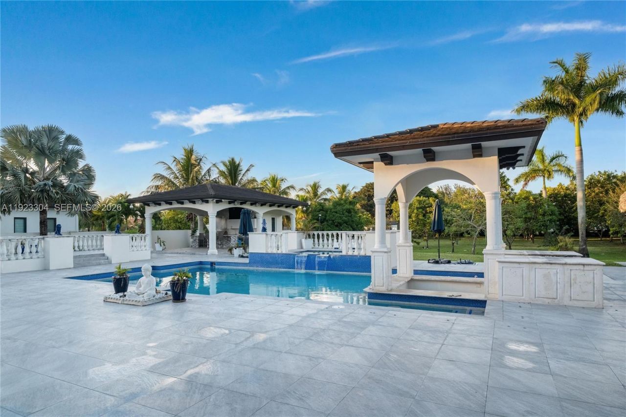 12401 SW 45th St, Miami, FL 33175 Photo