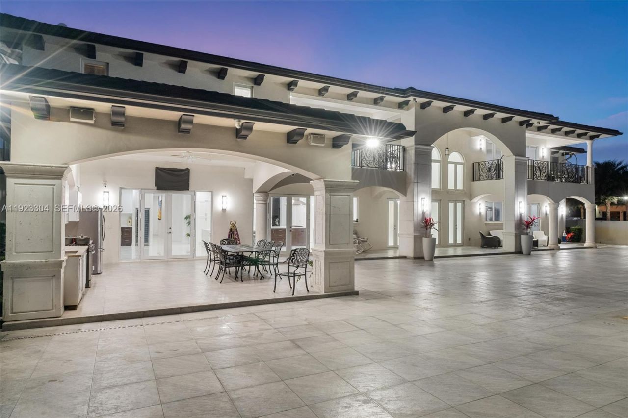 12401 SW 45th St, Miami, FL 33175 Photo