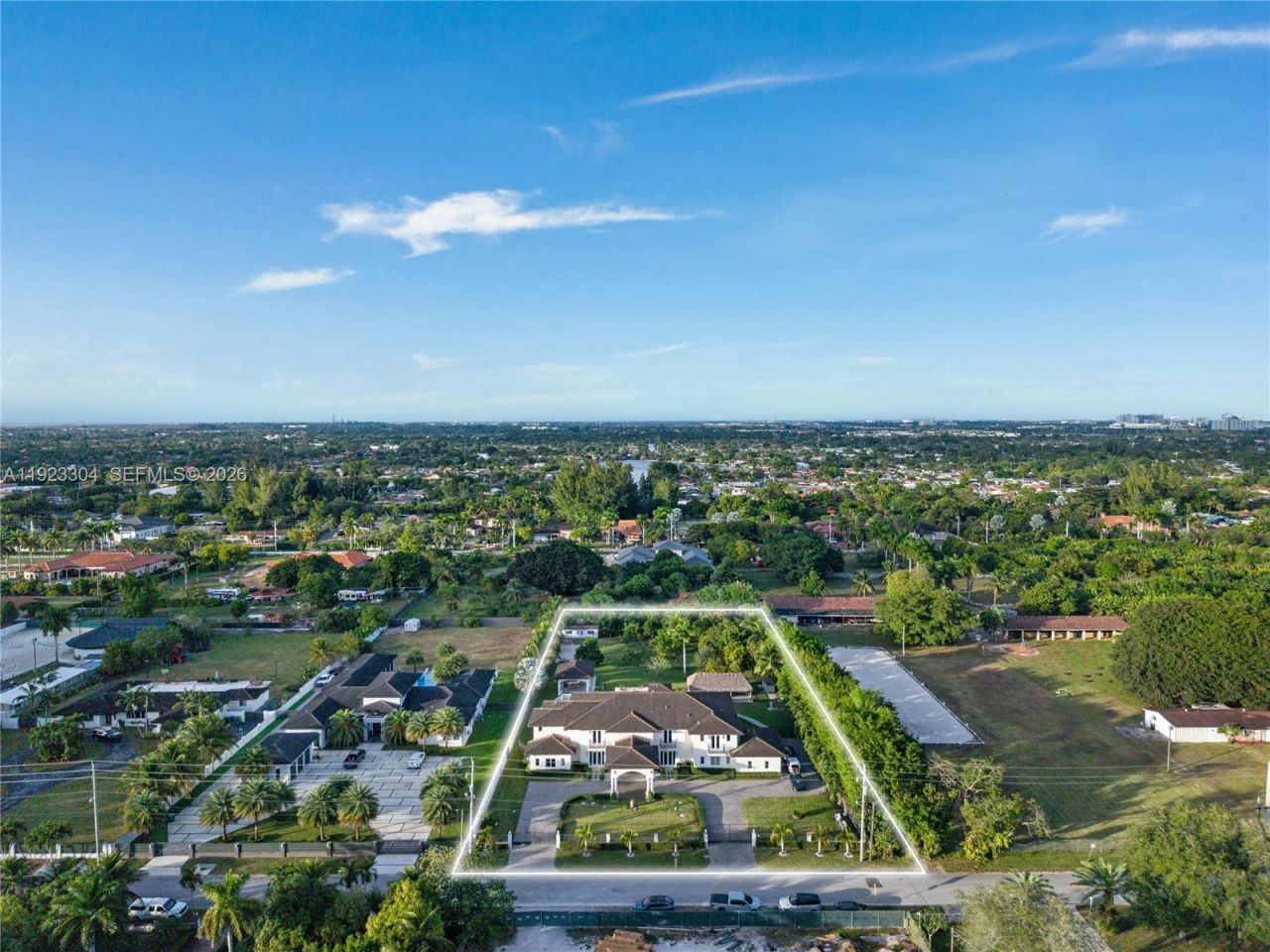 12401 SW 45th St, Miami, FL 33175 Photo