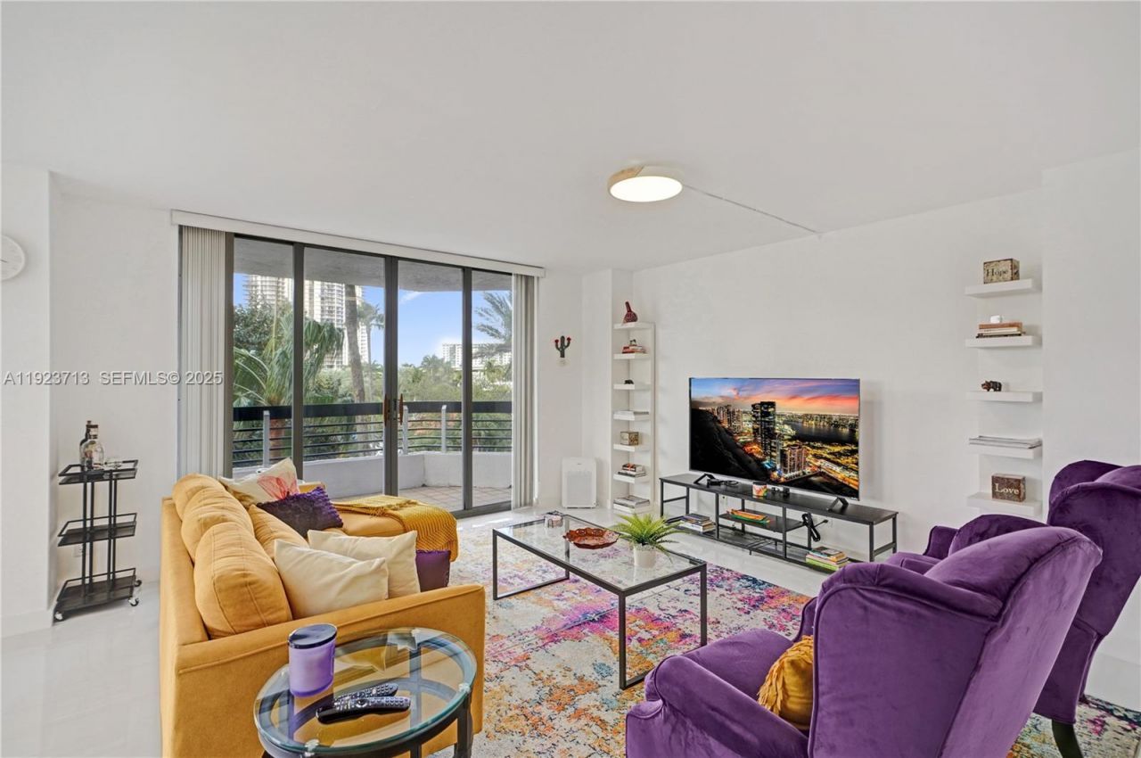 3600 Mystic Point Drive, Unit 507, Aventura, FL 33180 Photo