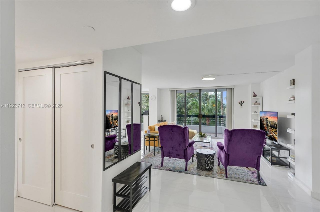 3600 Mystic Point Drive, Unit 507, Aventura, FL 33180 Photo