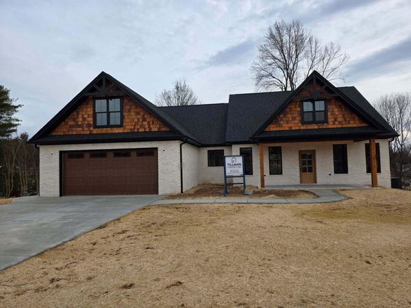 1613 Cardinal Drive, Morristown, TN 37814