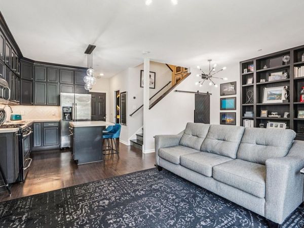 1006 Van White Memorial Boulevard, Minneapolis, MN 55411