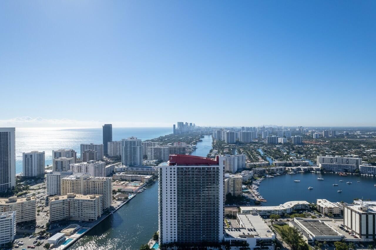 2602 E Hallandale Beach Boulevard, Unit R1805, Hallandale Beach, FL 33009 Photo