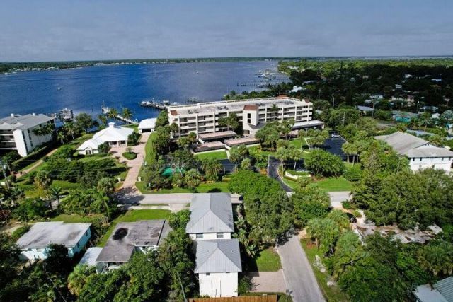 516 NW North River Drive, Stuart, FL 34994 Photo