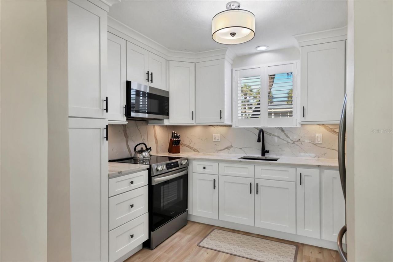 500 S Washington Drive, Unit 5A, Sarasota, FL 34236 Photo