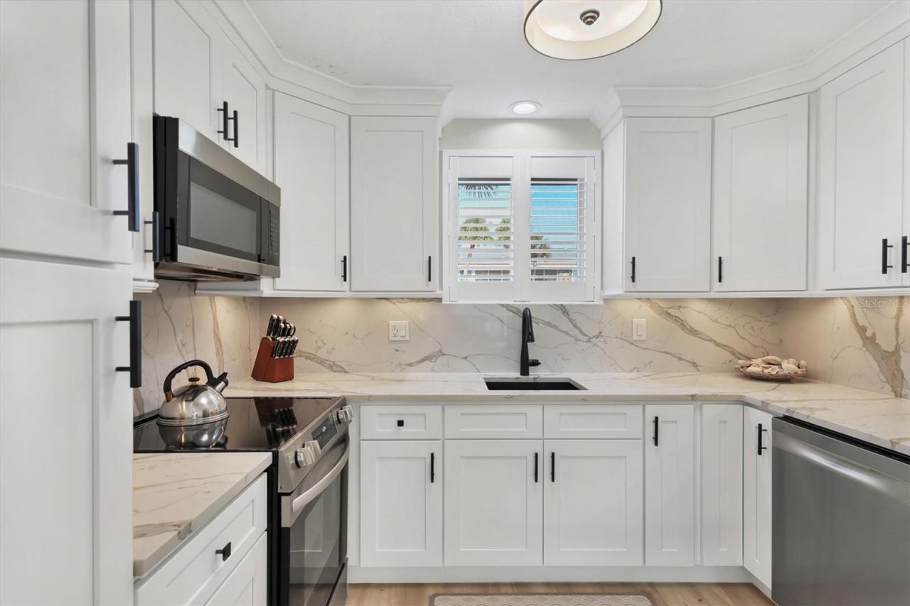 500 S Washington Drive, Unit 5A, Sarasota, FL 34236 Photo