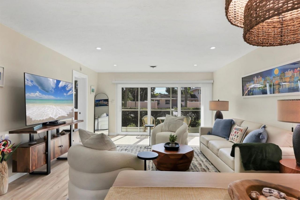 500 S Washington Drive, Unit 5A, Sarasota, FL 34236 Photo