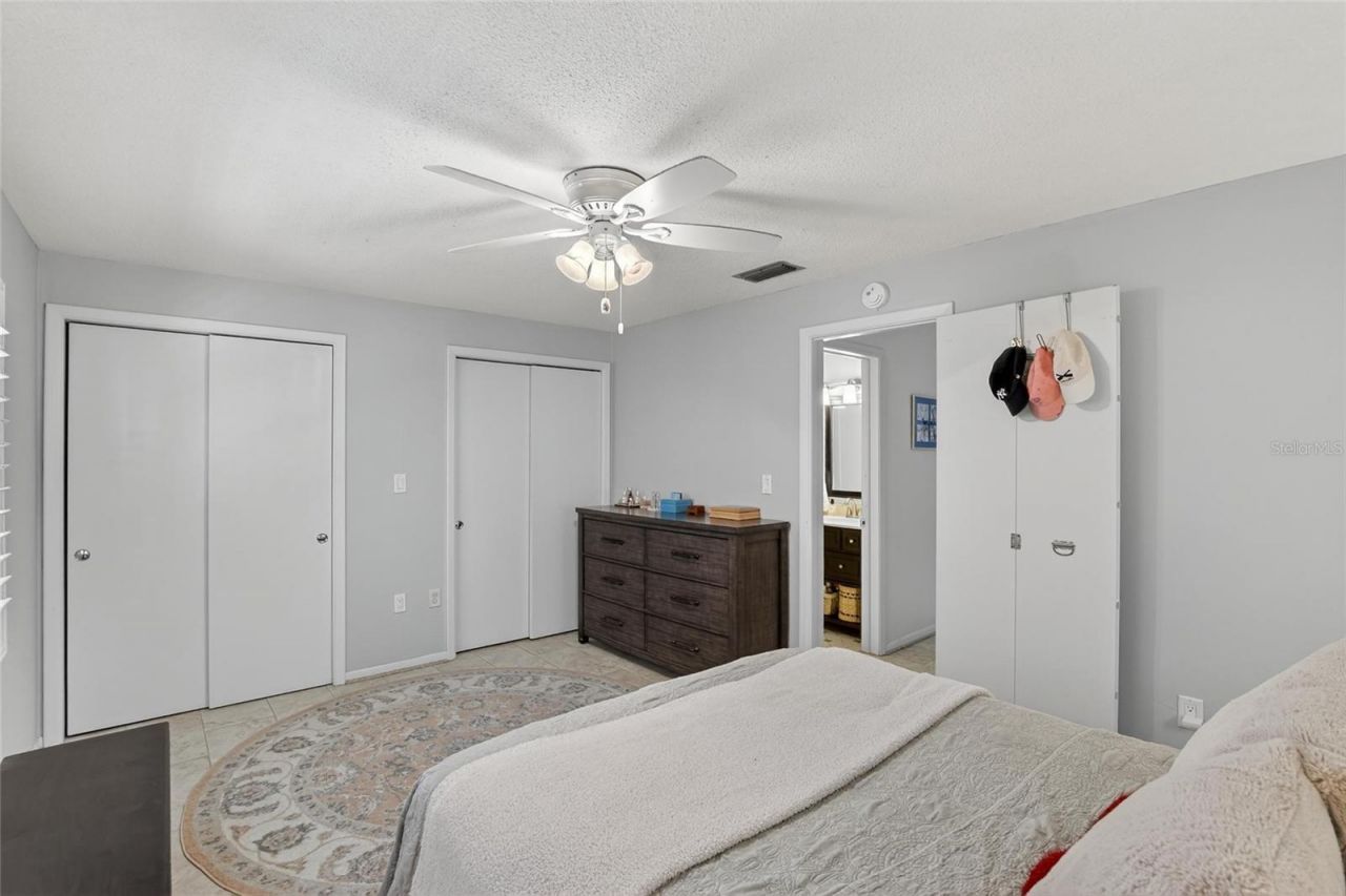 650 Pinellas Point Drive S, Unit 236, Saint Petersburg, FL 33705 Photo