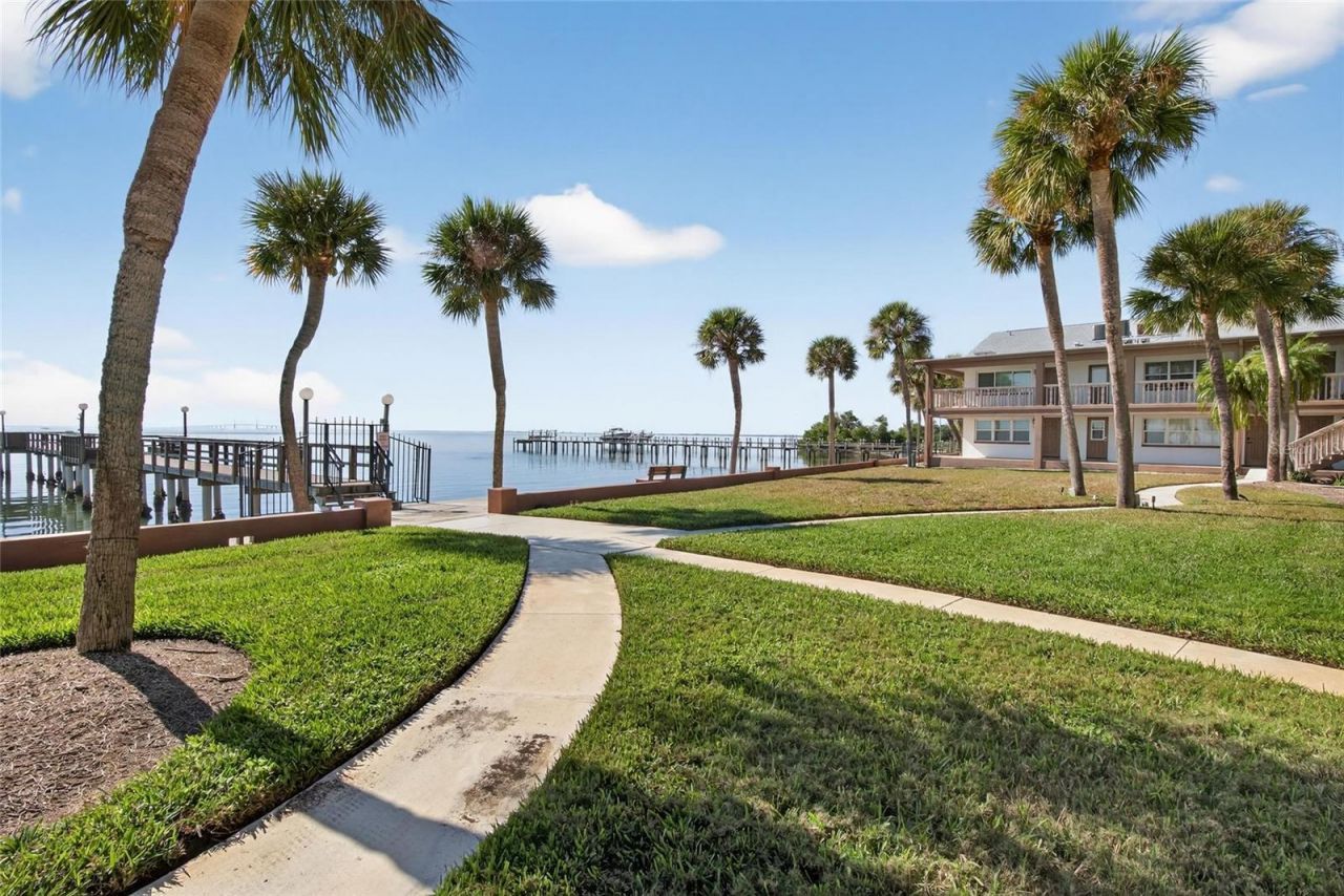 650 Pinellas Point Drive S, Unit 236, Saint Petersburg, FL 33705 Photo