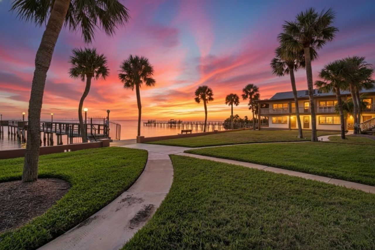 650 Pinellas Point Drive S, Unit 236, Saint Petersburg, FL 33705 Photo