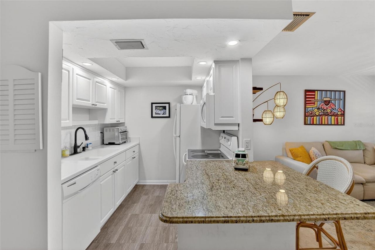 650 Pinellas Point Drive S, Unit 236, Saint Petersburg, FL 33705 Photo